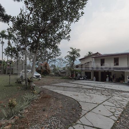 Bens Homestay Mitra Reddoorz Bogor Dış mekan fotoğraf